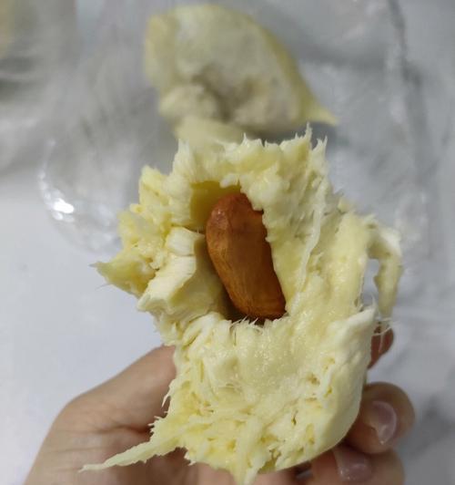榴莲怎么剥皮剥壳